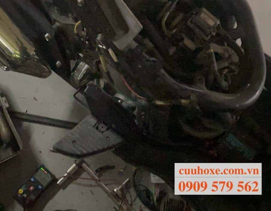 Phục vụ sửa chữa xe tại nhiều tuyến đường Phú Nhuận