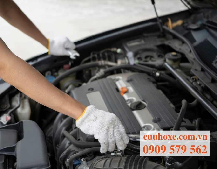 Lợi ích khi sử dụng dịch vụ cứu hộ, sữa chữa ắc quy ô tô