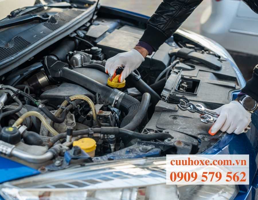 Sửa nội thất xe ô tô, gầm xe