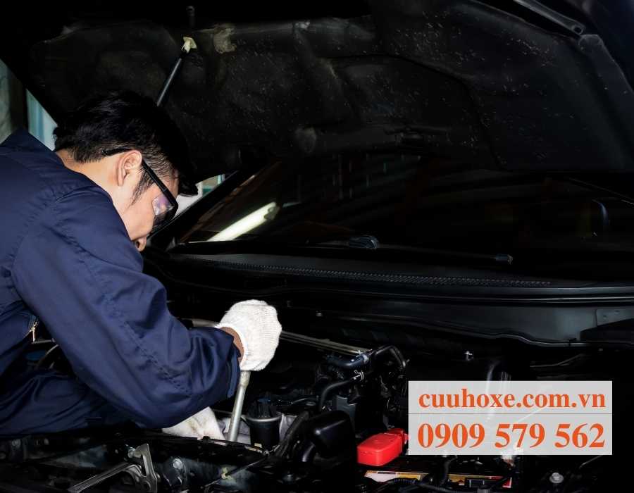 Dịch vụ sửa xe ô tô tại nhà của Minh Thức Motor có gì đặc biệt?