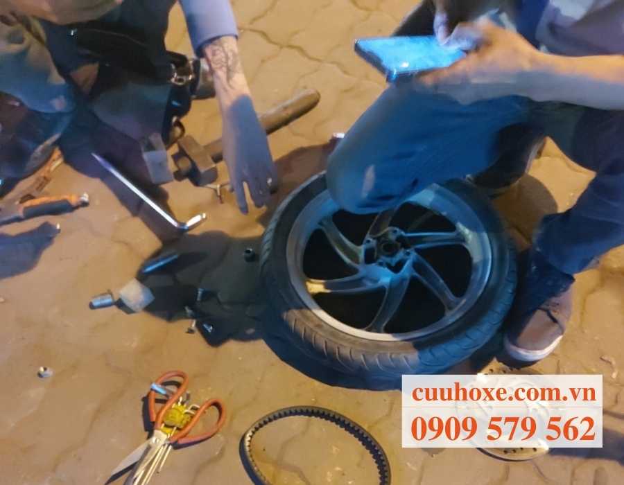 Khi nào cần thay vỏ xe máy?