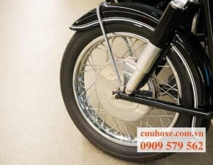 Nguyên nhân làm xẹp săm xe máy