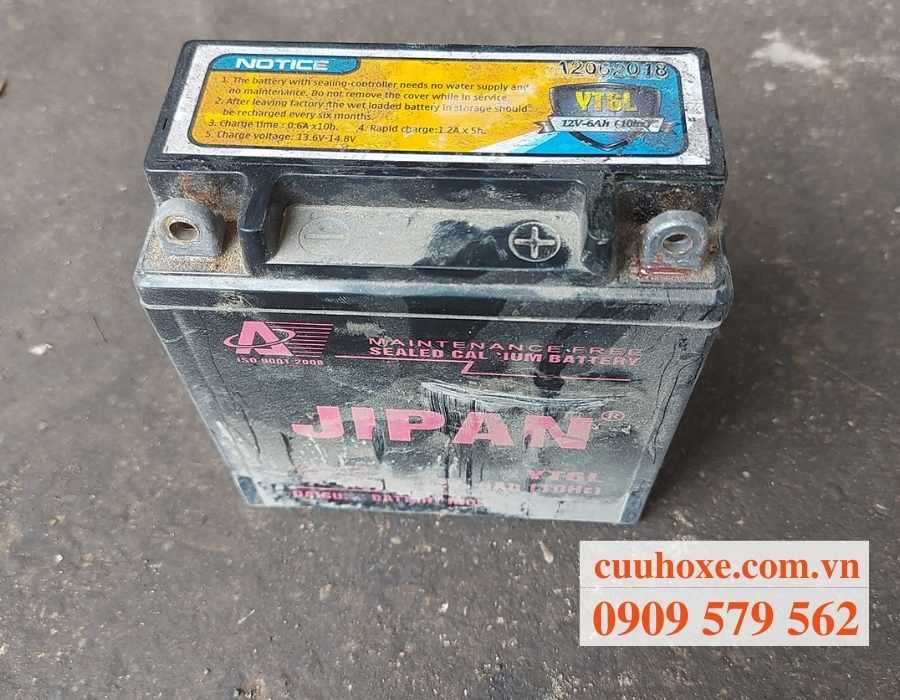 Thay bình ắc quy xe Wave ở đâu giá rẻ?