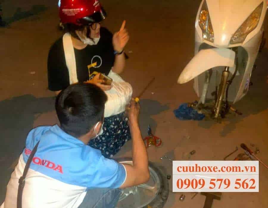 cứu hộ xe máy cấp tốc quận 2 HCM