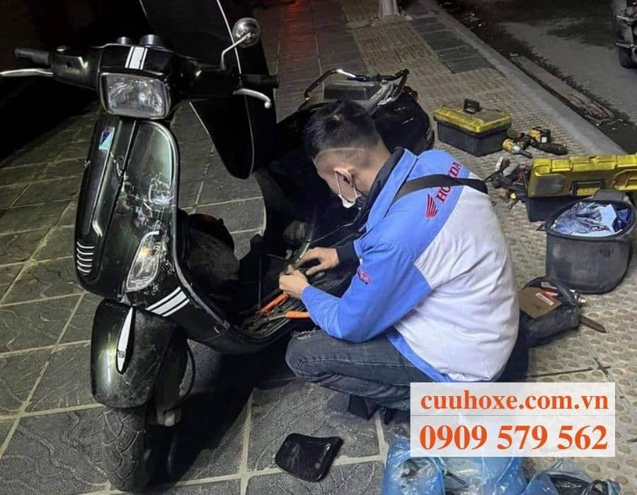 Cứu hộ xe máy cấp tốc miễn phí hồ chí minh