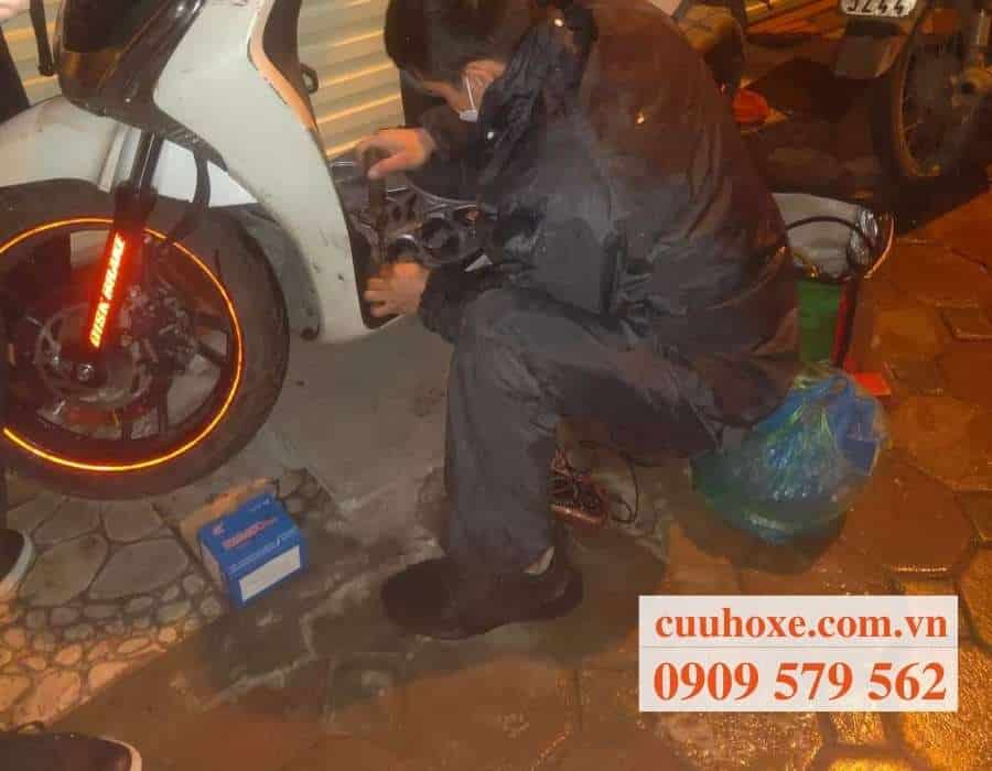 cứu hộ xe máy cấp tốc giá rẻ quận 5