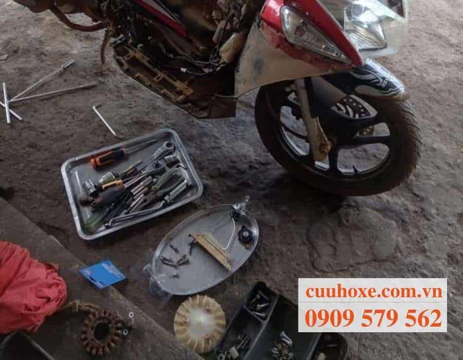 cứu hộ xe máy quận 4, dịch vụ sửa xe máy tận nơi
