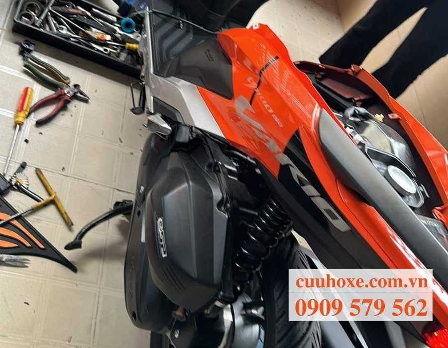 Đội thợ sửa xe máy quận 1