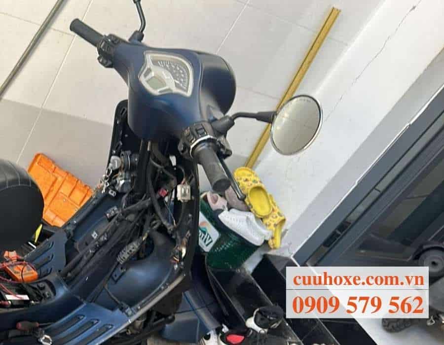 Đội thợ sửa xe tận nơi quận 9 cũ Minh Thức