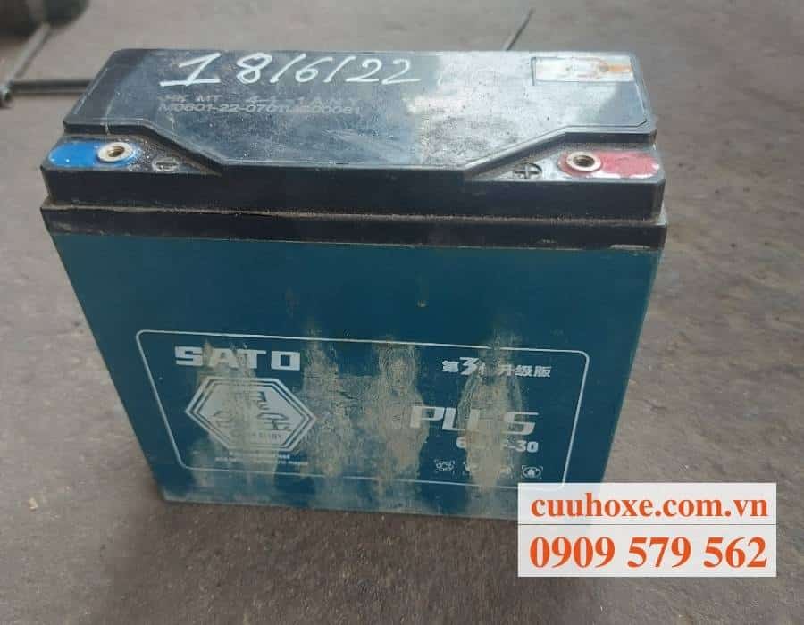 Sửa ắc quy xe máy tại nhà